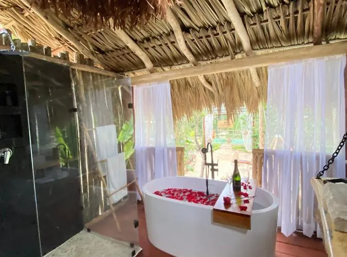Nuscaa Boutique Tree House & Hotel Puerto Morelos